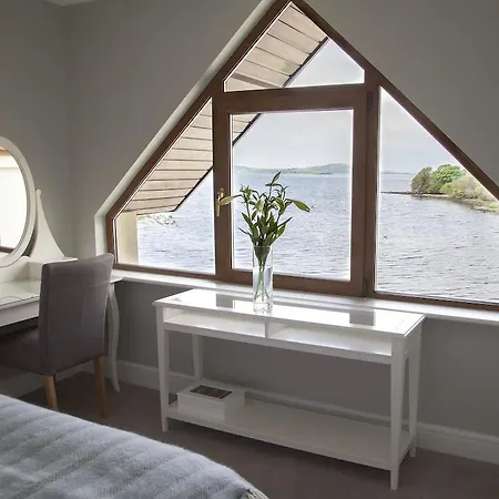 منزل ريفي Seafort Luxury Hideaway