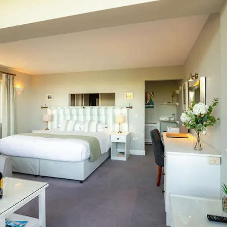 Seafort Luxury Hideaway *