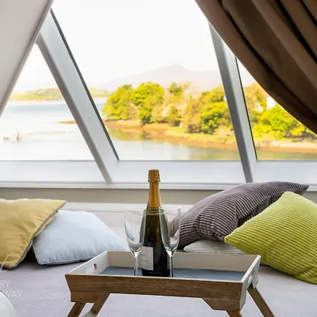 منزل ريفي Seafort Luxury Hideaway *