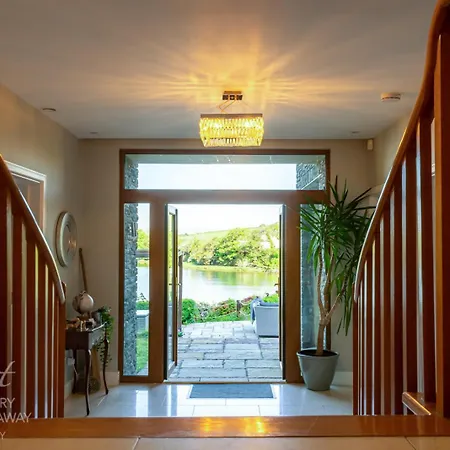 Seafort Luxury Hideaway 乡村民宿 班特里