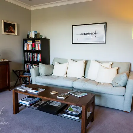 Seafort Luxury Hideaway *