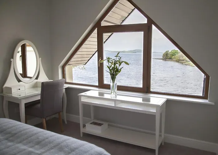 منزل ريفي Seafort Luxury Hideaway