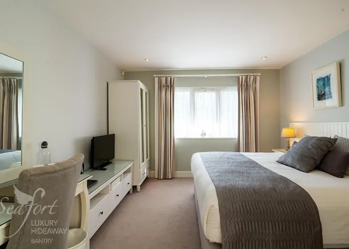 Seafort Luxury Hideaway Landhaus Bantry