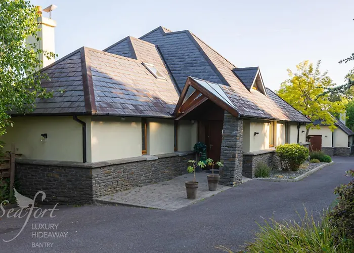 منزل ريفي Seafort Luxury Hideaway بانتري