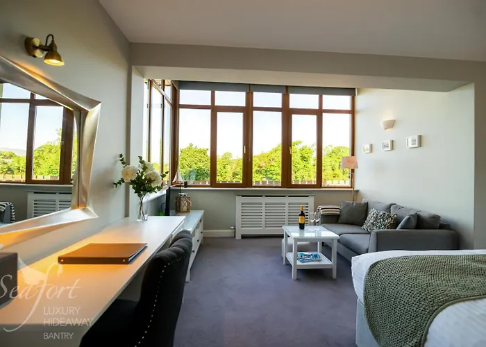 Seafort Luxury Hideaway بانتري